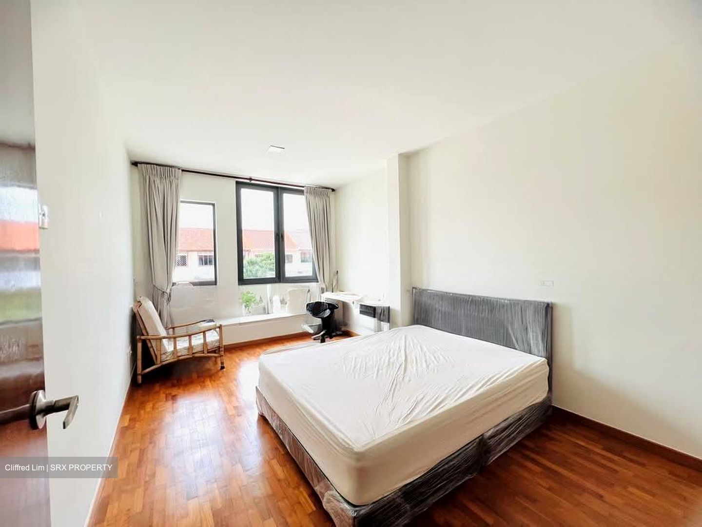 Sennett Estate (D13), Terrace #530657191
